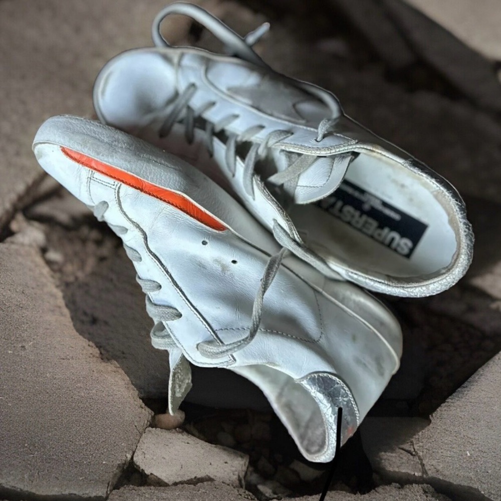 Golden goose tennis shoes .. men’s or women’s